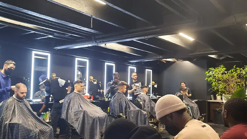 Fade2Brooklyn (Downtown) — Barber shop in Montreal